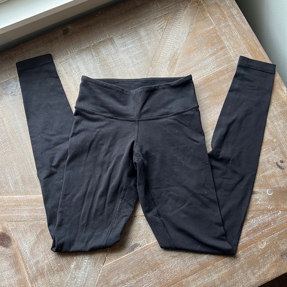LULULEMON BLACK LEGGINGS